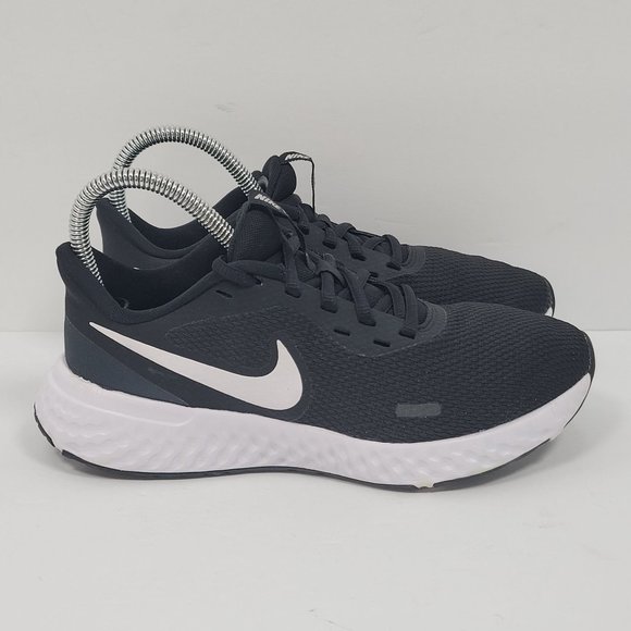 Nike Revolution 5 Shoes - Nike Revolution 5 Women's Black And White Running Shoes BQ3207-002 US Size 6.5